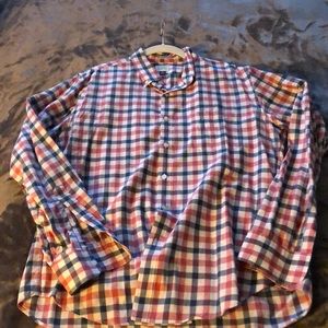 Men’s plaid casual button down shirt